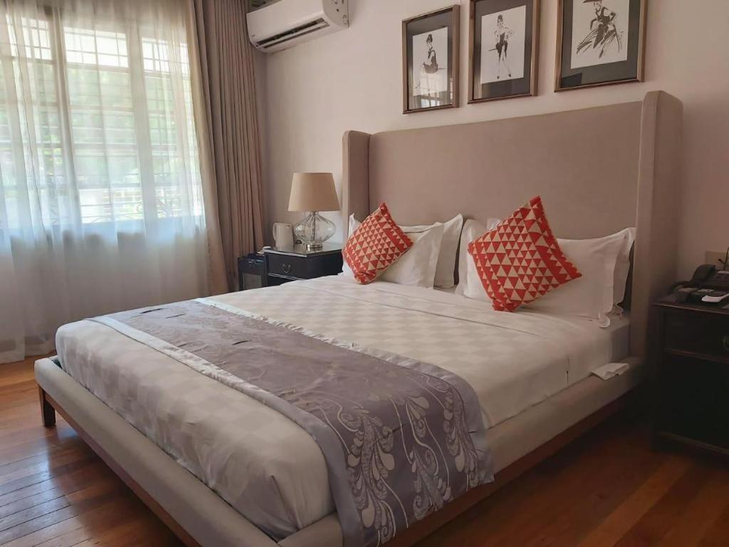 Avenue Suites Bacolod Exterior photo