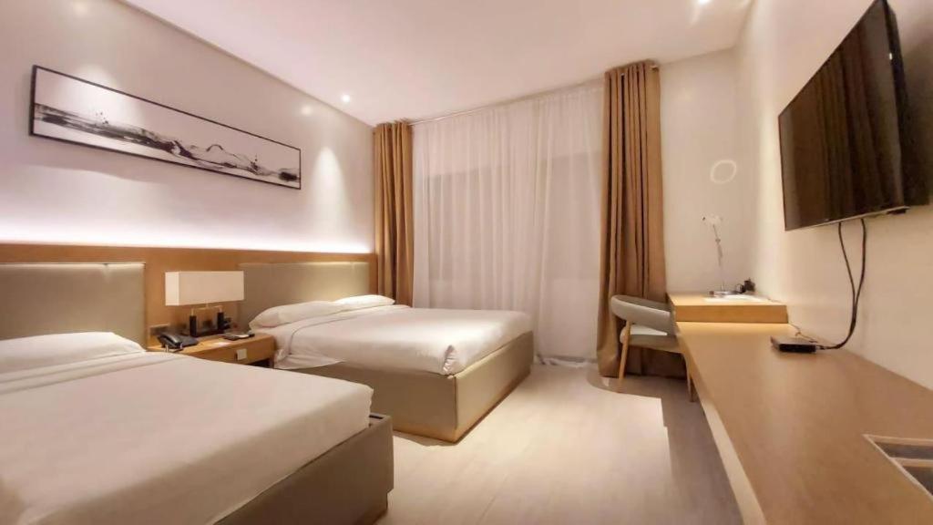 Avenue Suites Bacolod Exterior photo